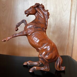Vintage Hartland Rearing Mustang Stallion Woodgrain